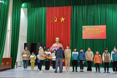 🌸 NHỮNG MÓN QUÀ NỐI DÀI YÊU THƯƠNG – ẤM ÁP TẾT ẤT TỴ 2025 🌸