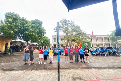 TRẬN THI ĐẤU CHUNG KẾT BÓNG CHUYỀN HƠI CỦA TẬP THỂ GIÁO VIÊN TRƯỜNG THCS NINH HÒA TRONG NGÀY HỘI BIỂU DIỄN VÕ THUẬT VOVINAM 2026