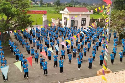 PHONG TRÀO ĐỒNG DIỄN THỂ DỤC THỂ THAO HƯỞNG ỨNG NGÀY HỘI VÕ NHẠC VOVINAM CỦA LIÊN ĐỘI TRƯỜNG THCS NINH HÒA
